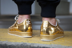 gold-laden-adidas-superstar-80s-02